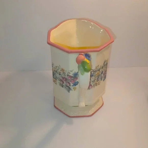 Pitcher - Picture 5 of 8